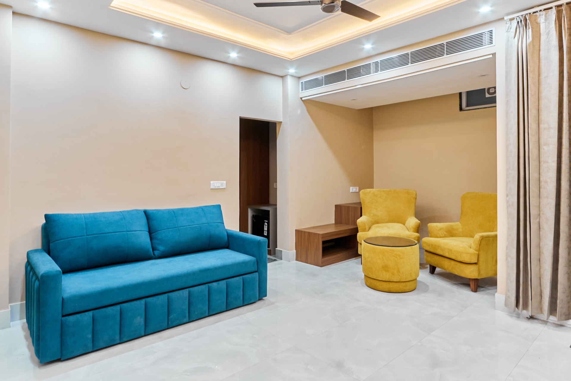 Elysian Suite sitting lounge